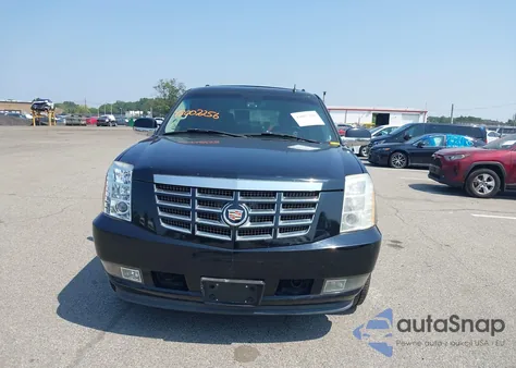 2007 Cadillac Escalade Luxury z USA, uszkodzony, nr VIN 1GYFK63807R325711
